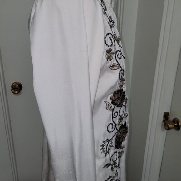 Blouse with Lovely Embroidery Size Small Ivory Stampede Ready - Picture 5 of 8